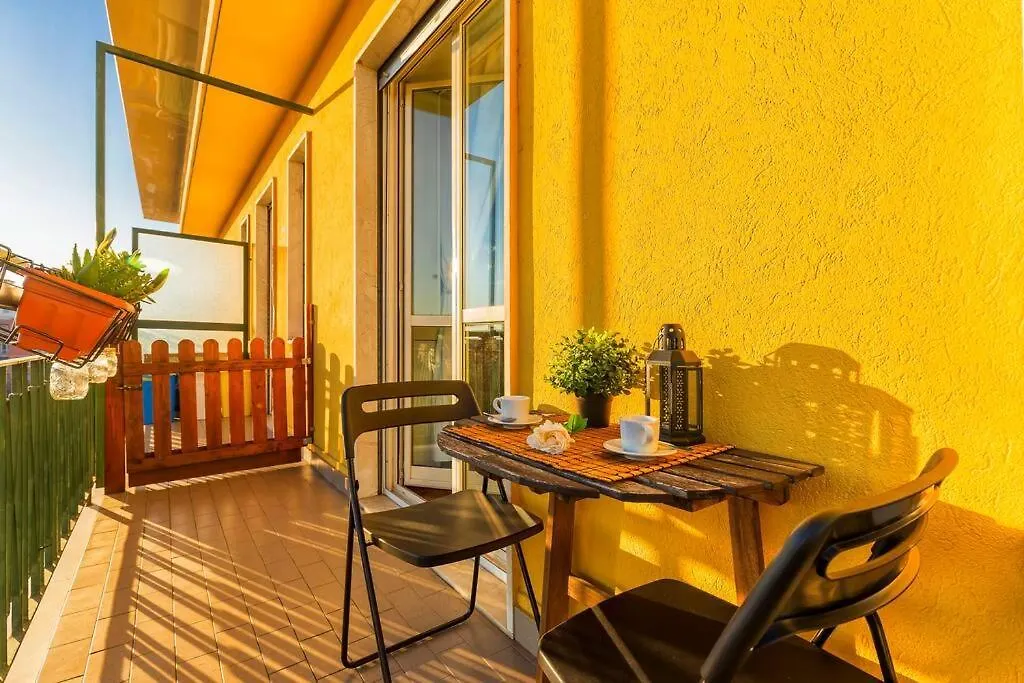 Sunny & Updated Flat With Panoramic City View 50M From M4 Stop ميلان 0*,